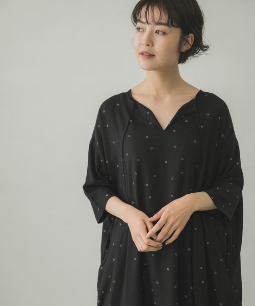 かぐれ（カグレ）の「レーヨンドットチュニック（チュニック