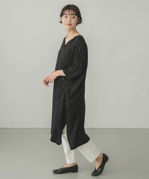 かぐれ（カグレ）の「レーヨンドットチュニック（チュニック・レディース・ブラック/ネイビー・FREE）」の4枚目の写真