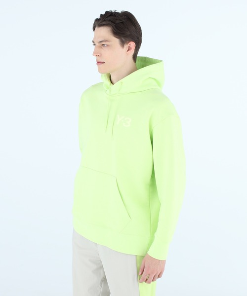 Y-3（ワイスリー）の「M CLASSIC CHEST LOGO HOODIE（パーカー・メンズ・イエロー・SMALL/MEDIUM/LARGE/X-LARGE/X-SMALL/XX-LARGE）」の3枚目の写真