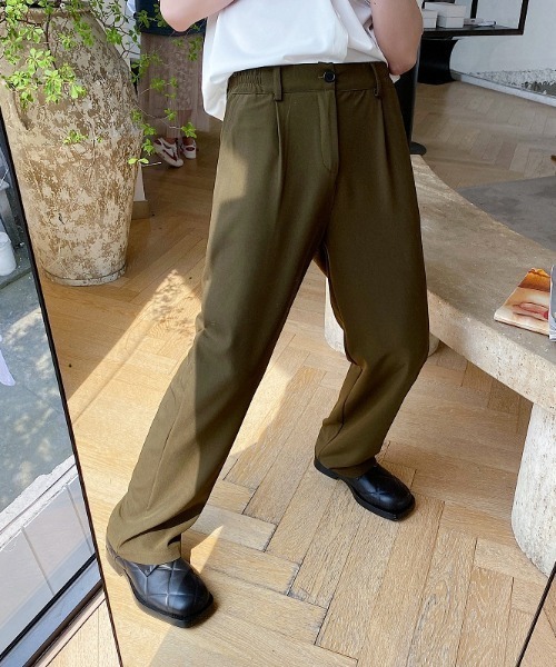 KOR（ケーオーアール）の「ストレート ワンタックスラックス パンツ（スラックス・メンズ・カーキ・M/L/XL）」の7枚目の写真