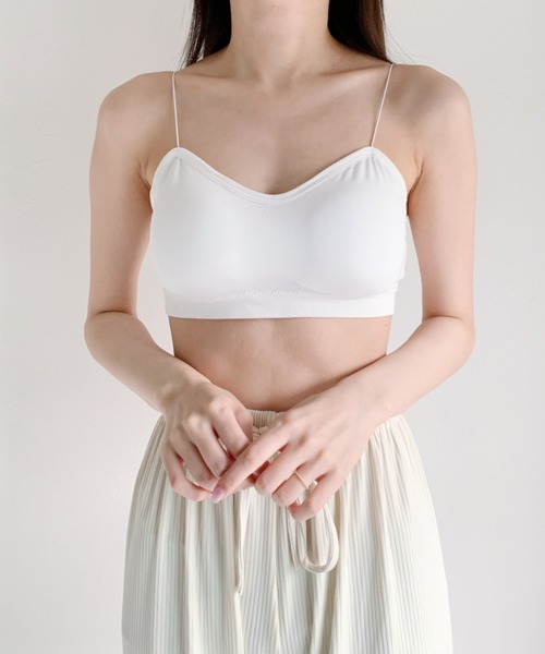 CLEA(クレア)の「カップ付きスキニーストラップブラトップ(キャミソール・レディース・ホワイト/ブラック/ピンク/ブルー・FREE)」の5枚目の写真