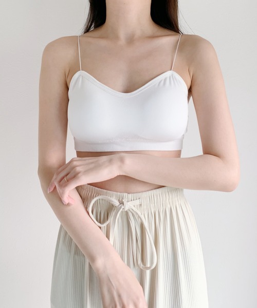 CLEA(クレア)の「カップ付きスキニーストラップブラトップ(キャミソール・レディース・ホワイト/ブラック/ピンク/ブルー・FREE)」の8枚目の写真