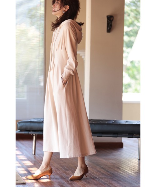 SAISON DE PAPILLON(セゾンドパピヨン)の「スウェットパーカーワンピース(ワンピース・レディース・ベージュ/ブラック/グリーン/グレー/ネイビー/キャメル/ラベンダー/ホワイト・S/M/L)」の16枚目の写真