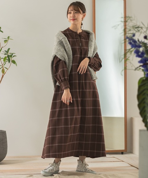 ITEMS URBANRESEARCH（アイテムズ アーバンリサーチ）の「チェックスキッパーリボンワンピース（ワンピース・レディース・ブラック/ベージュ/ブラウン・FREE）」の15枚目の写真