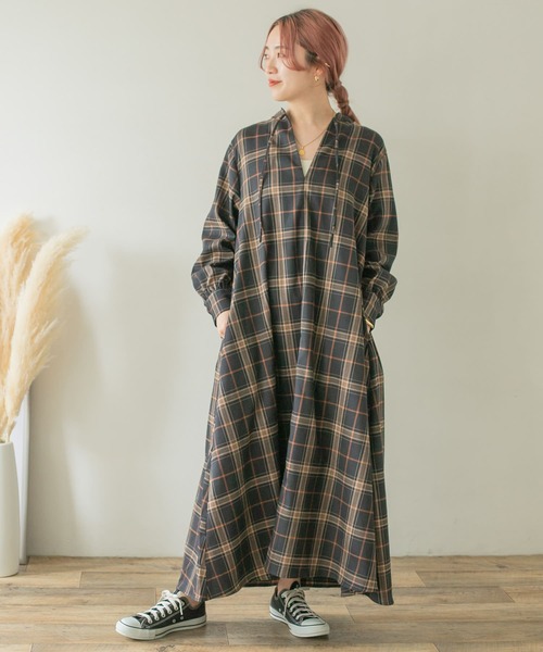 ITEMS URBANRESEARCH（アイテムズ アーバンリサーチ）の「チェックスキッパーリボンワンピース（ワンピース・レディース・ブラック/ベージュ/ブラウン・FREE）」の18枚目の写真