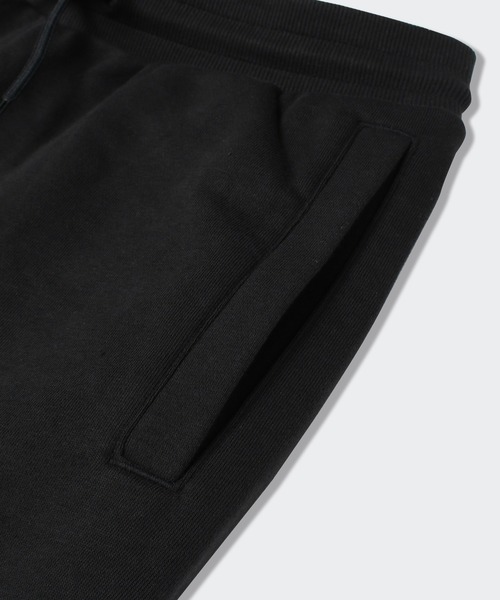 Reebok(リーボック)の「クラシックス スウェット ショーツ / Classics Sweater Shorts(その他パンツ・メンズ・ブラック/ヘザーグレー・SMALL/MEDIUM/LARGE/X-LARGE/XX-LARGE/X-SMALL/XXX-LARGE)」の8枚目の写真