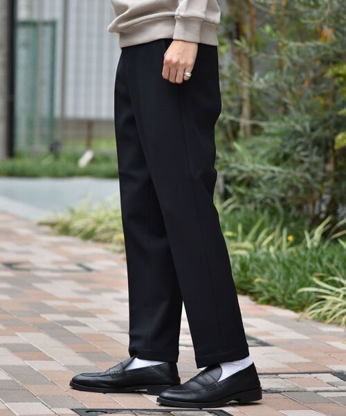 SHIPS(シップス)の「SHIPS: ダウンファブリック ストレッチ イージーパンツ(スラックス・メンズ・ブラック/グレー/キャメル・SMALL/MEDIUM/LARGE/X-LARGE)」の19枚目の写真