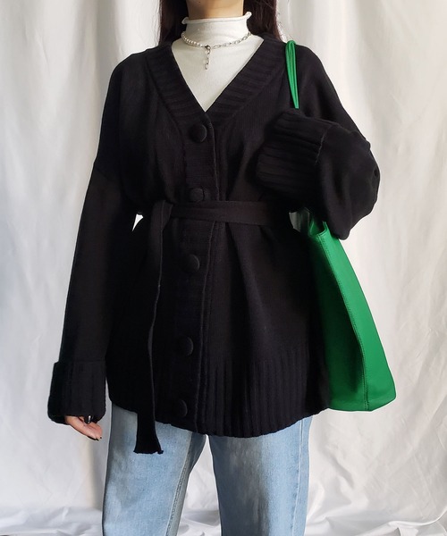 me+em select(ミームセレクト)の「ウエストマーク付 ボリューム袖ビッグカーディガン(カーディガン/ボレロ・レディース・ピンク/ブラック/ブルー/アイボリー・FREE)」の2枚目の写真