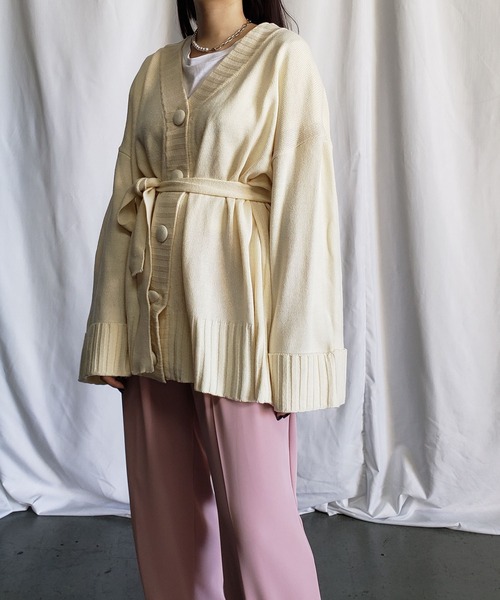 me+em select(ミームセレクト)の「ウエストマーク付 ボリューム袖ビッグカーディガン(カーディガン/ボレロ・レディース・ピンク/ブラック/ブルー/アイボリー・FREE)」の8枚目の写真