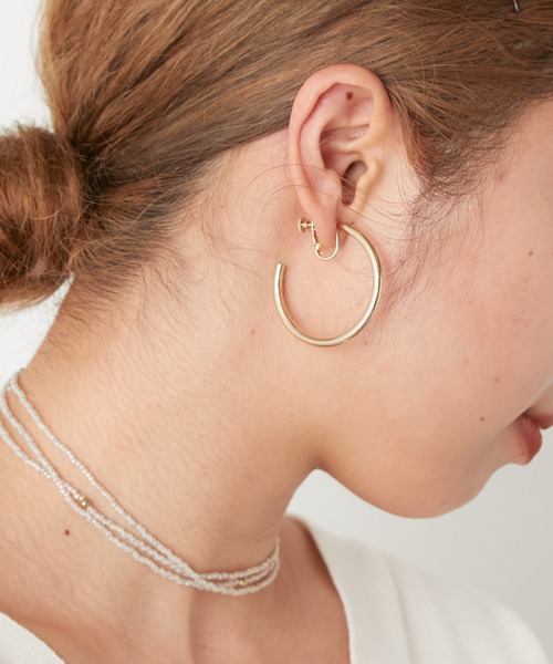 Omekashi（オメカシ）の「ミドルフープイヤリング（イヤリング・レディース・ゴールド/シルバー・ONE SIZE）」の2枚目の写真
