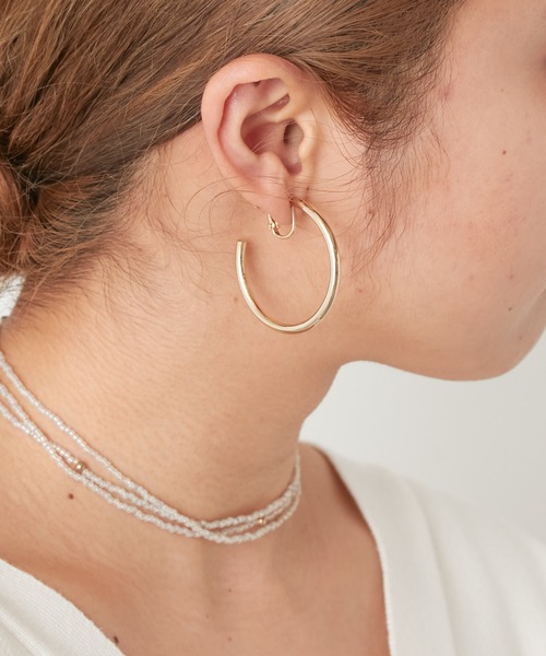 Omekashi（オメカシ）の「ミドルフープイヤリング（イヤリング・レディース・ゴールド/シルバー・ONE SIZE）」の7枚目の写真