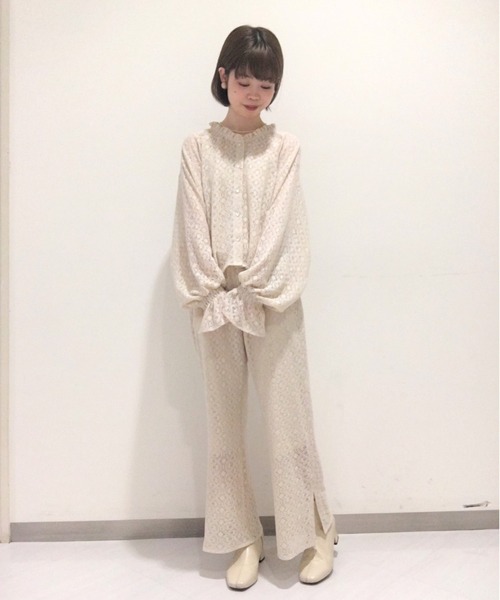 SLURR（スラ―）の「レースボリュームスリーブブラウス（シャツ/ブラウス・レディース・モカ/ライトベージュ・FREE）」の15枚目の写真