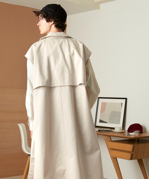 EMMA CLOTHES（エマクローズ）の「オーバー サイドスリットヨーク ノースリーブバルカラーコート（その他アウター・メンズ・アイボリー/ネイビー・FREE）」の5枚目の写真