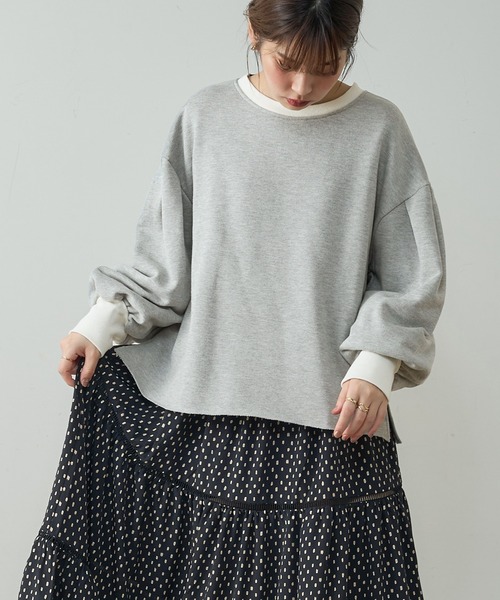 natural couture（ナチュラルクチュール）の「ボリュームスリーブ配色裏毛プルオーバー（スウェット・レディース・グレー/ピンク/オフホワイト/スミクロ・FREE）」の3枚目の写真