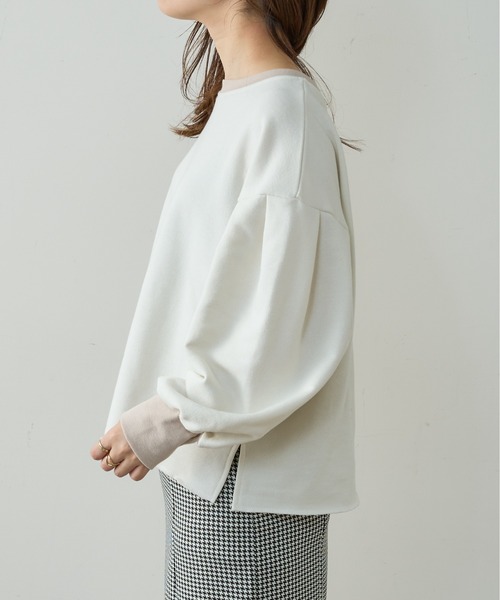 natural couture（ナチュラルクチュール）の「ボリュームスリーブ配色裏毛プルオーバー（スウェット・レディース・グレー/ピンク/オフホワイト/スミクロ・FREE）」の12枚目の写真