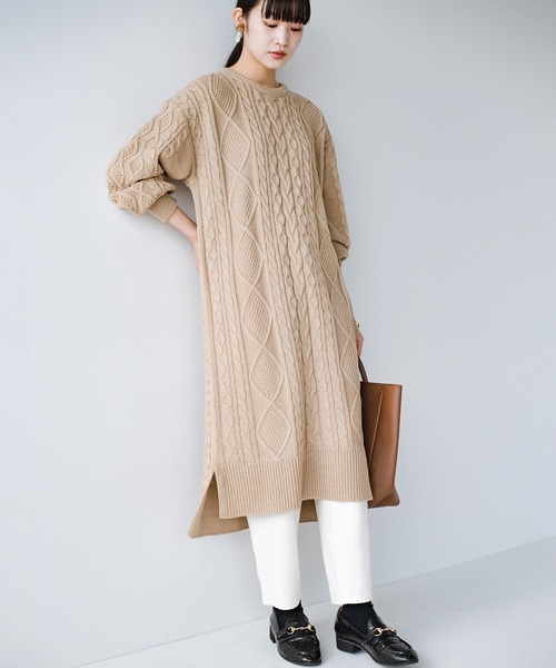 haco!(ハコ)の「ゆるりと着るだけでさっとコーデが決まる!女子のかわいげを2割増しにするケーブルニットワンピース(ワンピース・レディース・ブラウン/ベージュ・X-LARGE/MEDIUM/SMALL/LARGE)」の8枚目の写真