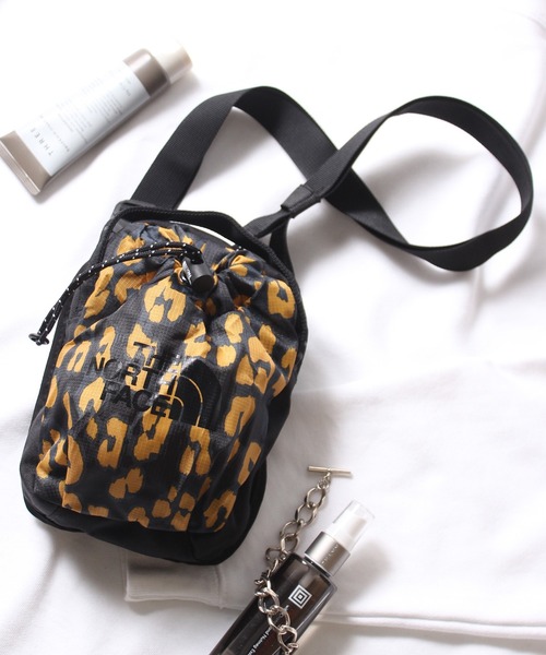 THE NORTH FACE(ザノースフェイス)の「【THE NORTH FACE】ユニセックス ノースフェイス Bozer Cross Body ポーチ ボディバッグ NF0A52RY(ボディバッグ/ウエストポーチ・レディース・ライトグレー/ブラック/パープル/ピンク/イエロー/ブルー/グリーン/イエロー系その他/バイオレット/ライム/フレッシュイエロー/ホワイト/セージグリーン・FREE)」の11枚目の写真