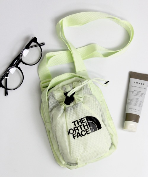 THE NORTH FACE(ザノースフェイス)の「【THE NORTH FACE】ユニセックス ノースフェイス Bozer Cross Body ポーチ ボディバッグ NF0A52RY(ボディバッグ/ウエストポーチ・レディース・ライトグレー/ブラック/パープル/ピンク/イエロー/ブルー/グリーン/イエロー系その他/バイオレット/ライム/フレッシュイエロー/ホワイト/セージグリーン・FREE)」の5枚目の写真