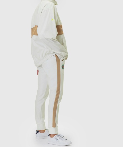 le coq sportif（ルコックスポルティフ）の「【池田エライザ着用】スウエットパンツ レディース ウェア ジャージ スウェット スポーツ（スウェットパンツ・レディース・ホワイト/ベージュ/ネイビー・M/L/XL）」の13枚目の写真