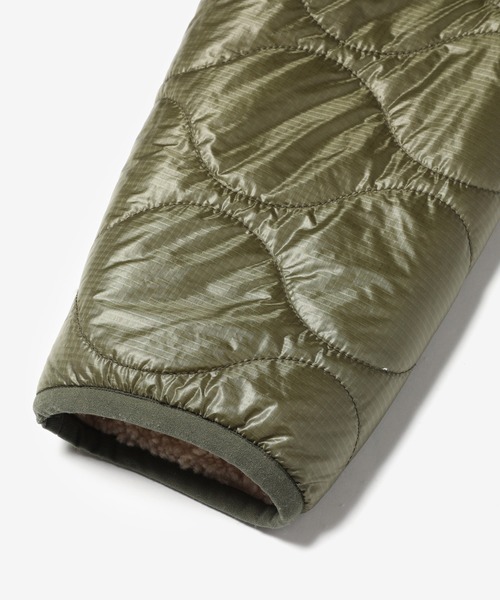 MR.OLIVE（ミスターオリーブ）の「MR.OLIVE ミスターオリーブ / BOA×RIPSTOP QUILTING / REVERSIBLE LINNING ARMY JACKET ボア x リップストップ キルティング / リバーシブル ライニング アーミー ノーカラージャケット / M-023140（ダウンジャケット/コート・メンズ・ブラック/カーキ・SMALL/MEDIUM/LARGE）」の8枚目の写真