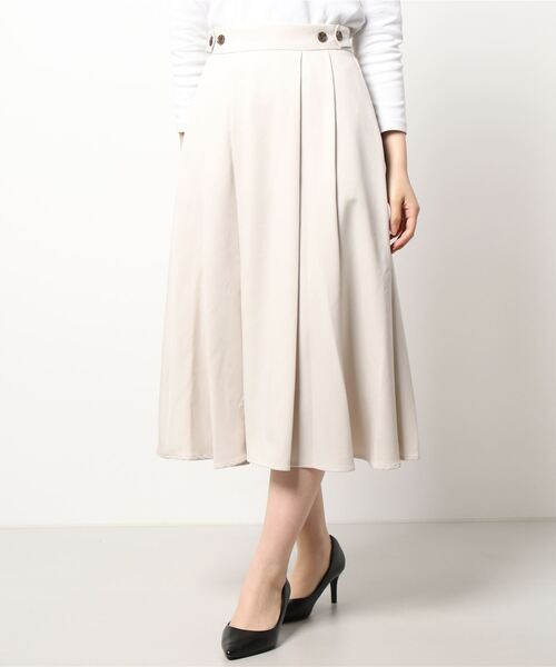 Te chichi(テチチ)の「カルゼタックフレアスカート(スカート・レディース・ベージュ/ネイビー/グリーン・SMALL/MEDIUM)」の6枚目の写真