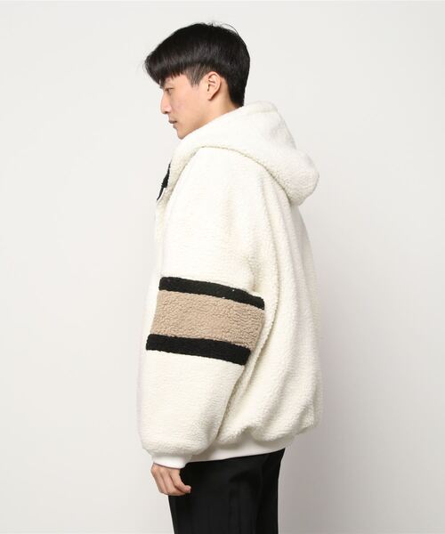 JOHN'S CLOSET(ジョンズクローゼット)の「【13】袖ラインBIGフードボアジャケット(ブルゾン・メンズ・オフホワイト/ブラック/ベージュ/タン・LARGE/MEDIUM)」の18枚目の写真