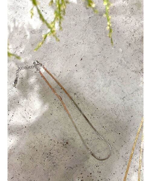 Ungrid（アングリッド）の「スネークチェーンネックレス（ネックレス・レディース・シルバー/ゴールド・FREE）」の4枚目の写真