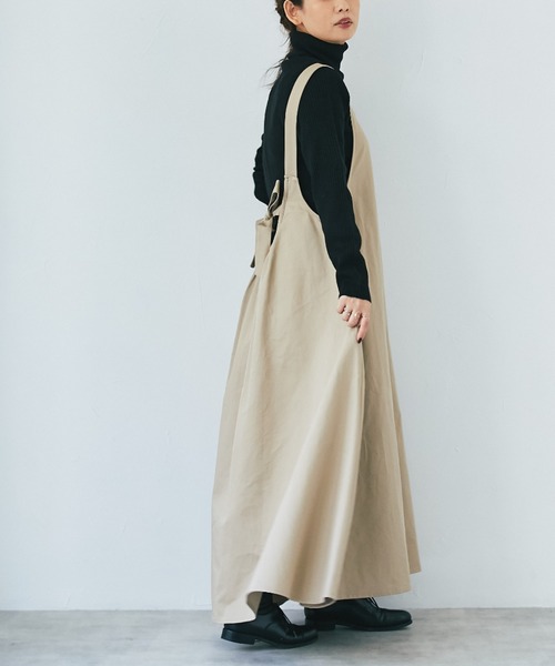 and R（アンドアール）の「うしろリボンワンピース（ジャンパースカート・レディース・ベージュ/ブラック・FREE）」の9枚目の写真
