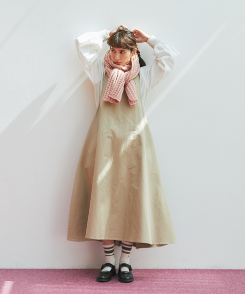 and R（アンドアール）の「うしろリボンワンピース（ジャンパースカート・レディース・ベージュ/ブラック・FREE）」の10枚目の写真