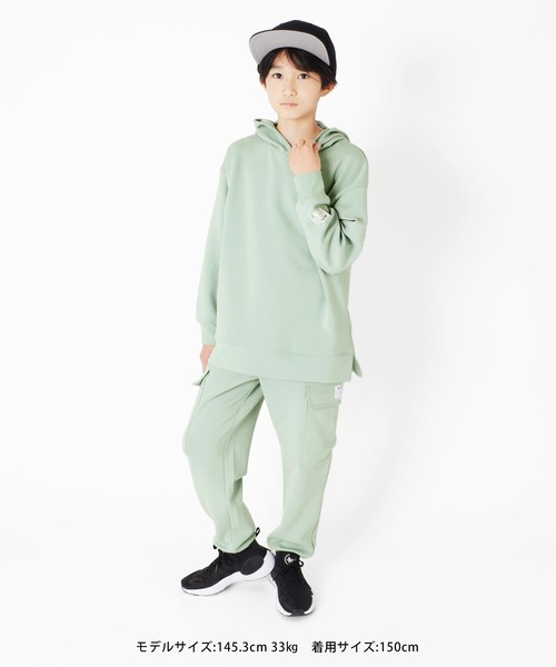 GLAZOS（グラソス）の「[ワイドテーパード]ダンボールニット・カーゴパンツ【セットアップ対応】（カーゴパンツ・キッズ・ブラック/グレー/ライトグリーン・130cm/140cm/150cm/160cm/170cm）」の7枚目の写真