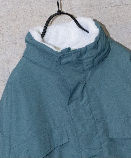 JOHN'S CLOSET(ジョンズクローゼット)の「【i】シープボアリバーシブルブルゾン(ブルゾン・メンズ・ベージュ/オフホワイト/ブラック・LARGE/MEDIUM/X-LARGE)」の4枚目の写真