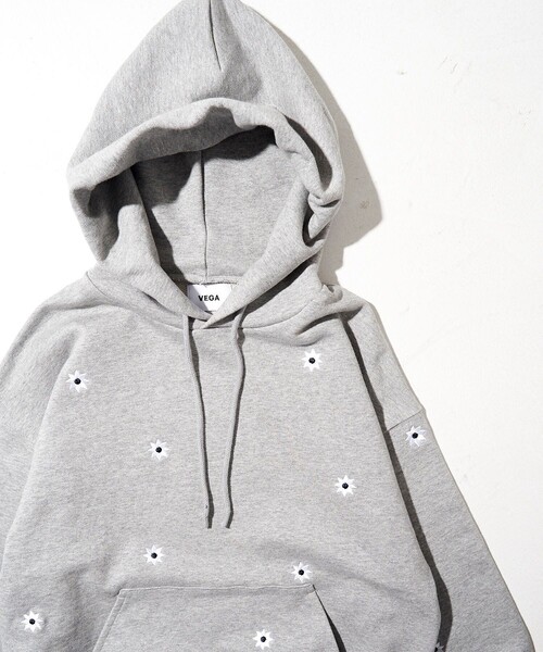 Firsthand（ファーストハンド）の「VEGA STORE × Firsthand/ベガストア SP Flower HOODIE / 別注 フラワーフーディ（パーカー・メンズ・ネイビー/グレー・XL/S/M/L）」の12枚目の写真