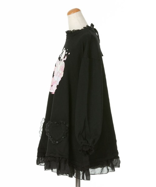 BODYLINE(ボディライン)の「レディース うさぎプリントスウェットワンピース(ワンピース・レディース・オフホワイト/ブラック・M/L/2L)」の6枚目の写真