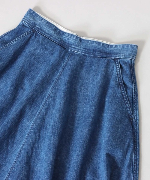 YANUK（ヤヌーク）の「YANUK / flare blue skir(デニムフレアカート)（スカート・レディース・ブルー・36/34）」の7枚目の写真