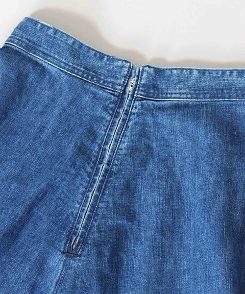 YANUK（ヤヌーク）の「YANUK / flare blue skir(デニムフレアカート)（スカート・レディース・ブルー・36/34）」の12枚目の写真