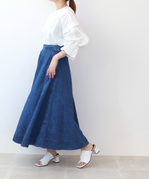 YANUK（ヤヌーク）の「YANUK / flare blue skir(デニムフレアカート)（スカート・レディース・ブルー・36/34）」の4枚目の写真