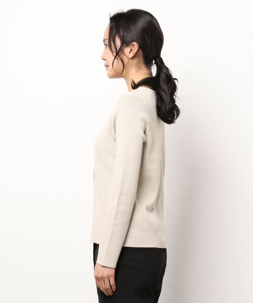 Te chichi（テチチ）の「フロントボタンキーネックニット（ニット/セーター・レディース・ブラック/ベージュ/イエロー・ﾌﾘ-）」の4枚目の写真