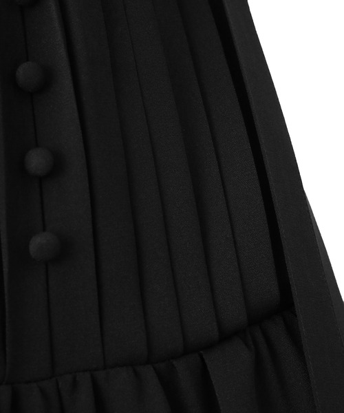 新品　MIELI INVARIANT サスペンダーパンツ MIELI INVARIANT（ミエリインヴァリアント）の「Sand Tuck