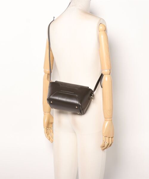 atneK(アトネック)の「【atneK by Scrap Book】Funagata-S(ショルダーバッグ・レディース・オレンジ/ブラック・FREE)」の5枚目の写真