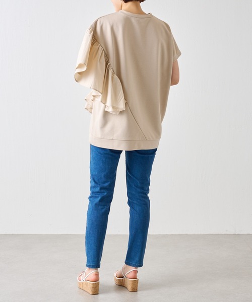 BEARDSLEY（ビアズリー）の「アシメフリルフレンチプルオーバー（Tシャツ/カットソー・レディース・ベージュ/チャコールグレー・FREE）」の10枚目の写真