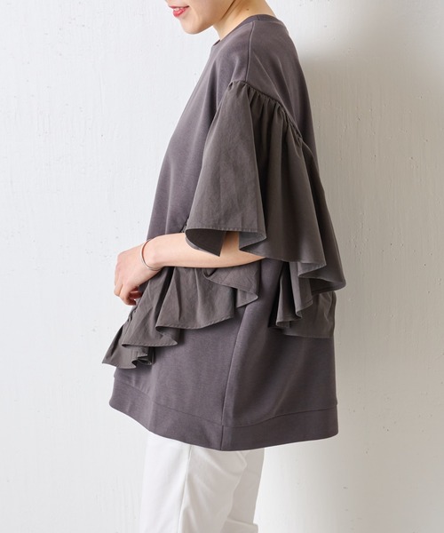 BEARDSLEY（ビアズリー）の「アシメフリルフレンチプルオーバー（Tシャツ/カットソー・レディース・ベージュ/チャコールグレー・FREE）」の6枚目の写真