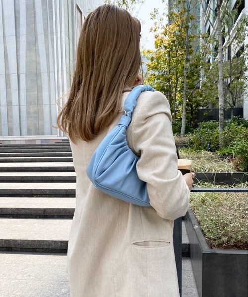 yuue' ( wear )(ユーイ)の「シャーリング2wayワンハンドルバッグ(ハンドバッグ・レディース・ホワイト/ベージュ/ライトブルー・FREE)」の13枚目の写真