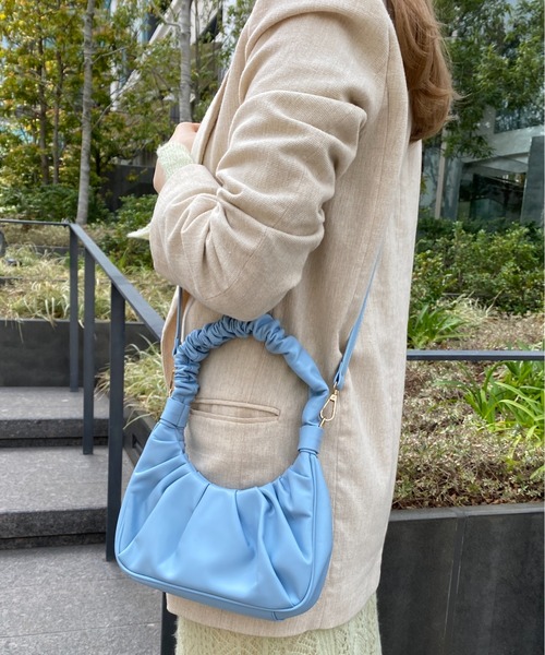 yuue' ( wear )(ユーイ)の「シャーリング2wayワンハンドルバッグ(ハンドバッグ・レディース・ホワイト/ベージュ/ライトブルー・FREE)」の11枚目の写真