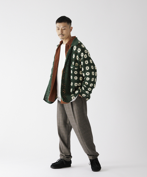 JOURNAL STANDARD relume（ジャーナルスタンダード　レリューム）の「CALIFORNIA クロシェアミ ニットカーディガン "FL"（カーディガン/ボレロ・メンズ・ブラック/ベージュ/レッド/グリーン・MEDIUM/LARGE）」の6枚目の写真