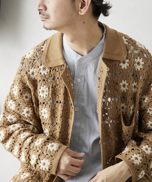 JOURNAL STANDARD relume（ジャーナルスタンダード　レリューム）の「CALIFORNIA クロシェアミ ニットカーディガン "FL"（カーディガン/ボレロ・メンズ・ブラック/ベージュ/レッド/グリーン・MEDIUM/LARGE）」の22枚目の写真