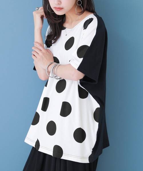 osharewalker（オシャレウォーカー）の「【廃盤】『ドット柄×無地前後2wayTシャツ』（Tシャツ/カットソー・レディース・ブラック×カーキ/ホワイト×ブラック・FREE）」の2枚目の写真