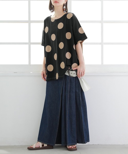 osharewalker（オシャレウォーカー）の「【廃盤】『ドット柄×無地前後2wayTシャツ』（Tシャツ/カットソー・レディース・ブラック×カーキ/ホワイト×ブラック・FREE）」の4枚目の写真