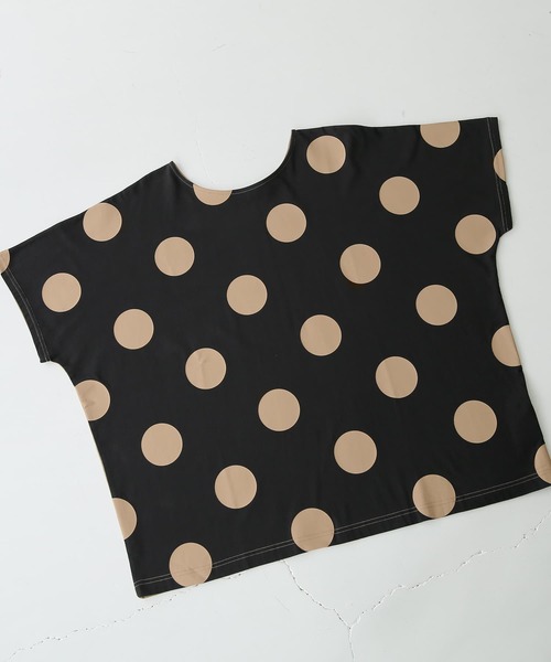 osharewalker（オシャレウォーカー）の「【廃盤】『ドット柄×無地前後2wayTシャツ』（Tシャツ/カットソー・レディース・ブラック×カーキ/ホワイト×ブラック・FREE）」の5枚目の写真