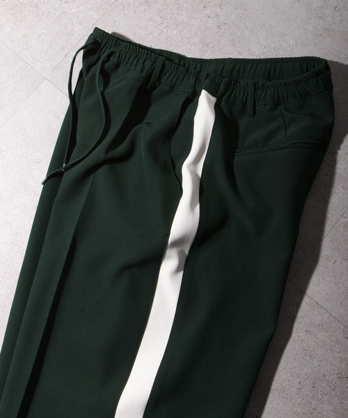 NILWAY(ニルウェイ)の「配色サイドラインリラックスワイドトラックパンツ(スラックス・メンズ・アイボリー/ブラック/グリーン/ライトグレー/ダークブラウン/ピンク・MEDIUM/SMALL/LARGE)」の18枚目の写真