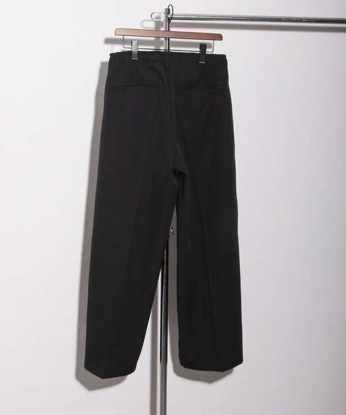 NILWAY(ニルウェイ)の「配色サイドラインリラックスワイドトラックパンツ(スラックス・メンズ・アイボリー/ブラック/グリーン/ライトグレー/ダークブラウン/ピンク・MEDIUM/SMALL/LARGE)」の17枚目の写真